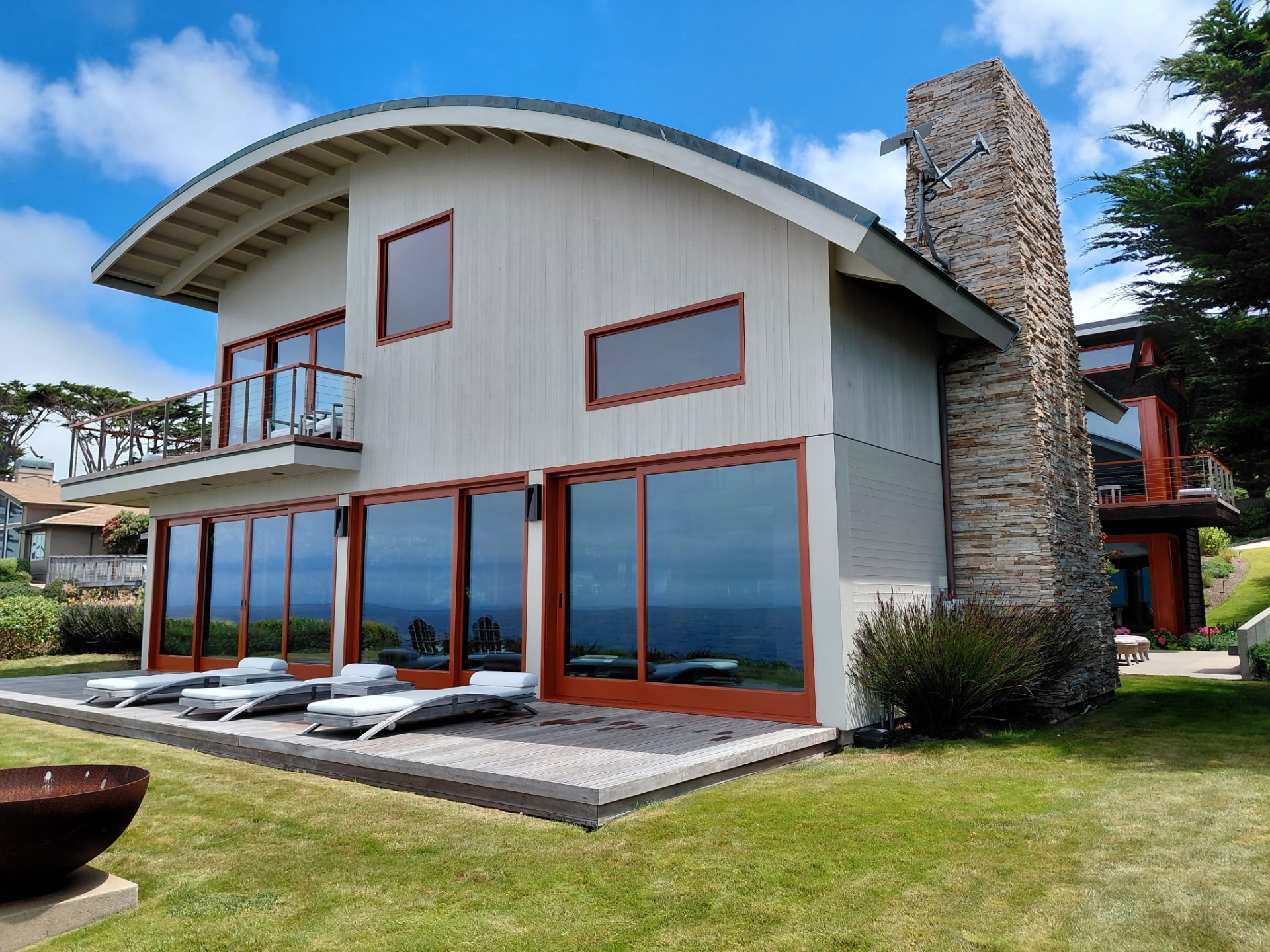Residential coastal home with cleaned siding and trim